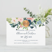 Invitation Élégante fête de fiançailles à monogramme floral b (Debout devant)