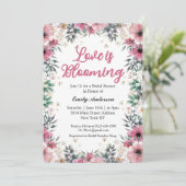 Invitation Élégante Fête des mariées florale rose (Debout devant)