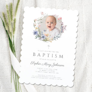 Invitation Élégante Fleur sauvage Wreath Girl Baptism Photo