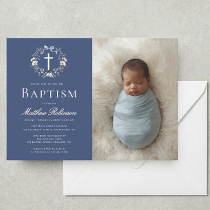 Invitation Élégante photo de baptême avec croix florale bleue