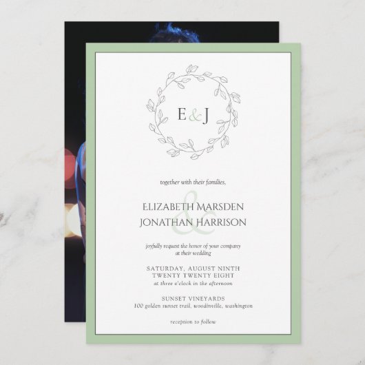 Invitation Élégante photo Sage vert Monogramme Wreath (Devant / Derrière)