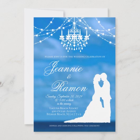 Invitation Elégante plage, Couple & Chandelier Mariage d'été (Devant)