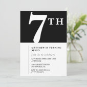 Invitation élégante pour les 7 ans d'un garçon chi (Debout devant)