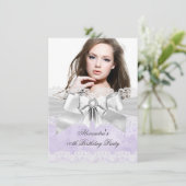 Invitation Elégante Purple Damask Silver Photo Anniversaire (Debout devant)