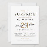 Invitation Elégante surprise classe moderne 21e anniversaire<br><div class="desc">Une invitation à l'anniversaire classique et moderne comprend un script élégant et de la typographie avec vos détails de fête en or sophistiqué,  noir et blanc,  simple et élégant,  Grande pour la fête du 21ème anniversaire ou tout autre âge, </div>