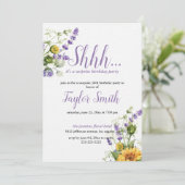 Invitation élégante violette pour une fête surpris (Debout devant)