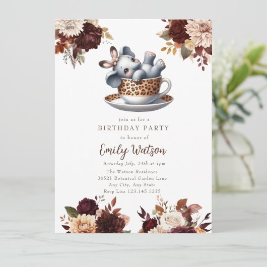 Invitation Eléphant Bébé mou | Anniversaire Tea Party (Debout devant)