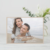 Invitation Elle A Dit Oui Calligraphie Blush Gold Fiançailles (Debout devant)