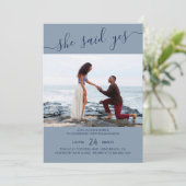 Invitation Elle A Dit Oui Script Blue Photo Fiançailles (Debout devant)