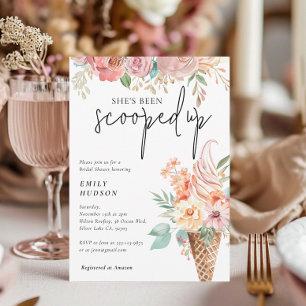 Invitation Elle a été rachetée à l'invitation de la douche nu