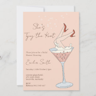 Invitation Elle est en train de nouer le nœud martini Baby sh