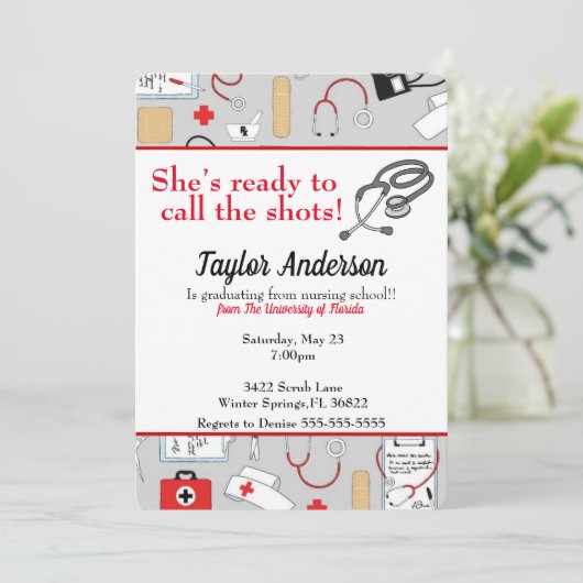 Invitation Elle est prête à appeler la Shots Nursing School (Debout devant)