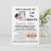 Invitation Elle est prête à appeler les chaussures (Debout devant)