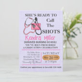 Invitation Elle est prête à appeler les chaussures (Debout devant)