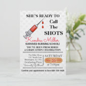 Invitation Elle est prête à appeler les chaussures (Debout devant)