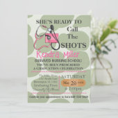 Invitation Elle est prête à appeler les chaussures (Debout devant)