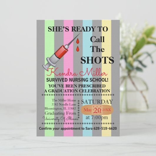 Invitation Elle est prête à appeler les chaussures (Debout devant)