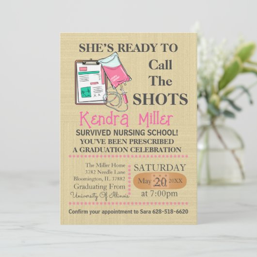 Invitation Elle est prête à appeler les chaussures (Debout devant)