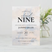 Invitation Elle est sur le nuage 9 Elégante Fête des mariées  (Debout devant)