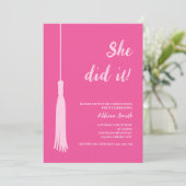 Invitation Elle L'A Fait Branché Chic Hot Pink Photo Graduati (Debout devant)