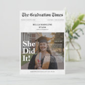 Invitation Elle L'A Fait Graduation 2025 Newspaper Overlay Ph (Debout devant)