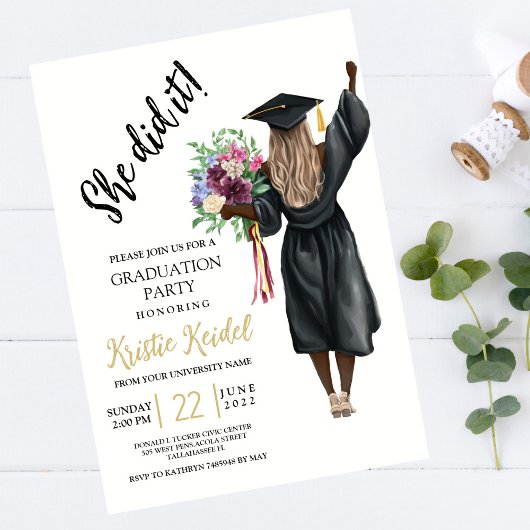 Invitation Elle l'a fait Graduation Party
