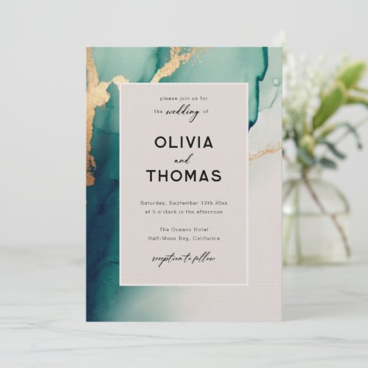 Invitation Emerald Modern Frame Elegant Chic Beach Wedding (Debout devant)