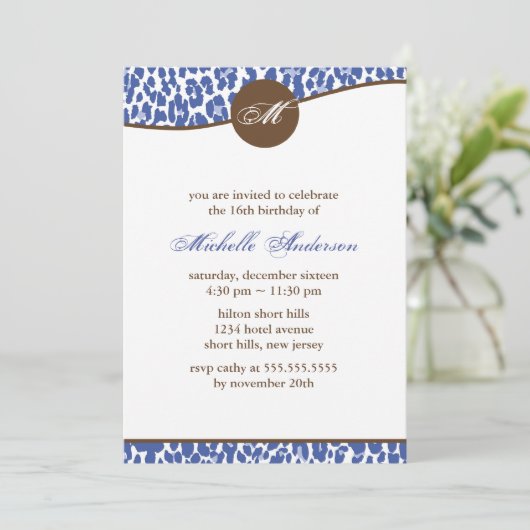 Invitation Empreinte de léopard bleu Monogram Anniversaire (Debout devant)