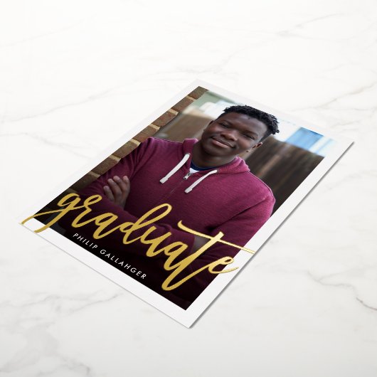 Invitation En Aluminium 2025 GRADUATE photo moderne script or (Rotation)
