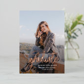Invitation En Aluminium 2025 Graduation Party Script Grad Rose Gold (Debout devant)