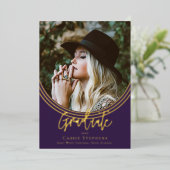 Invitation En Aluminium Arc Inverti Script tendance Graduate Photo violet (Debout devant)
