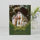 Invitation En Aluminium Arche invertie tendance Script Graduate photo vert (Debout devant)