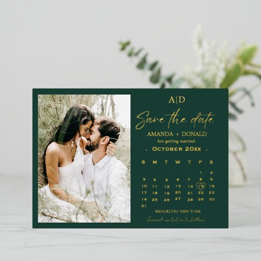 Invitation En Aluminium Calendrier Vert et Or Mariage Enregistrer la date (Debout devant)