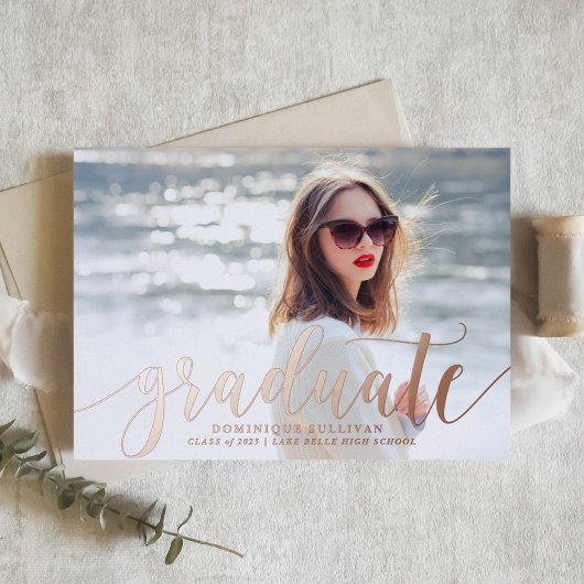 Invitation En Aluminium Calligraphie moderne Photo Graduation Rose Gold