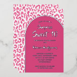 Invitation En Aluminium Chic Sweet 16 Empreinte de léopard Anniversaire Ar<br><div class="desc">Célébrez le jalon de l'anniversaire du sweet sixteen avec des invitations élégantes avec les détails de votre fête en papier argenté sur un arrière - plan empreinte de léopard chic rose et blanc. Cette invitation est imprimée professionnellement sur du papier de haute qualité. CORRESPONDANCE d'objets dans notre collection.</div>