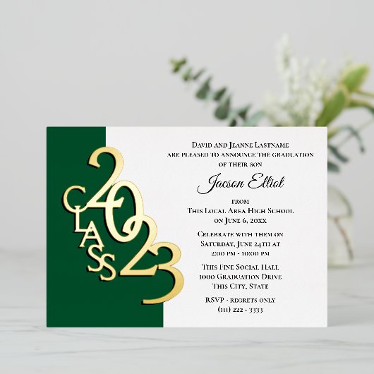 Invitation En Aluminium Classe 2023 Graduation Vert et Or (Debout devant)