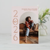 Invitation En Aluminium Classe de 2025 Pink Arch Frame Graduation (Debout devant)