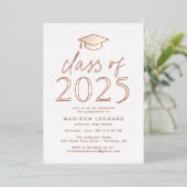 Invitation En Aluminium Classe d'or Rose moderne de 2025 Graduation Party (Debout devant)