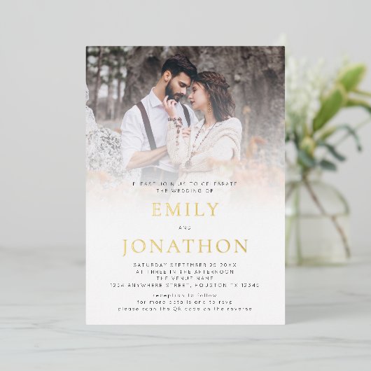 Invitation En Aluminium Code QR de superposition de photo moderne Mariage  (Debout devant)