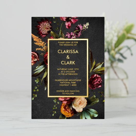 Invitation En Aluminium Dark Moody Bold Wild Flower Mariage (Debout devant)