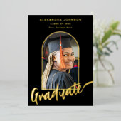 Invitation En Aluminium Diplômé Photo Elegant Arch Script Black Gold (Debout devant)
