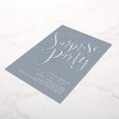 Invitation En Aluminium Dusty Blue Silver Script moderne Surprise Party (Rotation)