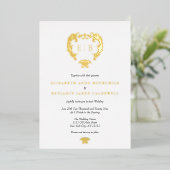 Invitation En Aluminium Élégant Crest Monogram Mariage Gold (Debout devant)