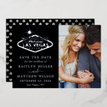 Invitation En Aluminium Elégant Las Vegas Photo Mariage Enregistrer La Dat<br><div class="desc">Célébrez dans le style avec ces photo mariage tendance Las Vegas vrai feuille argent pressé enregistrer les cartes de date. Le texte et la photo modèles sont faciles à personnaliser et votre famille et vos amis seront ravis de recevoir ces fabuleux remerciements. Les éléments mariages correspondants se trouvent dans la...</div>
