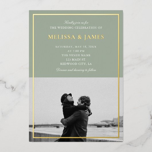 Invitation En Aluminium Élégant minimal Script Photo Sage Mariage vert (Recto)