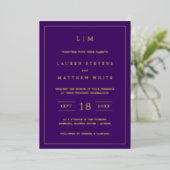 Invitation En Aluminium Elégant Monogramme Joyau Tone Violet Mariage Or (Debout devant)