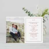 Invitation En Aluminium Élégant Monogramme Mariage photo Rose or (Debout devant)