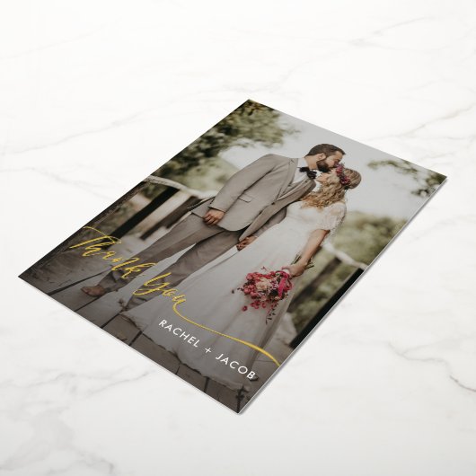 Invitation En Aluminium Élégant Script Gold Foil Simple Mariage 2 photos (Rotation)