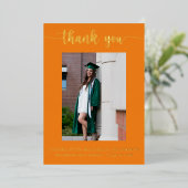 Invitation En Aluminium Élégant Script Orange Gold Photo Graduation (Debout devant)