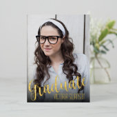 Invitation En Aluminium Élégant Script Simple Branché 4 Photo Graduation (Debout devant)